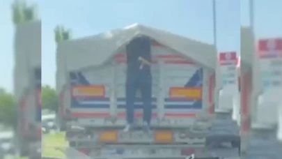 Kırmızı ışıkta şaşkına çeviren hırsızlık: Karpuzu alıp kaçtı