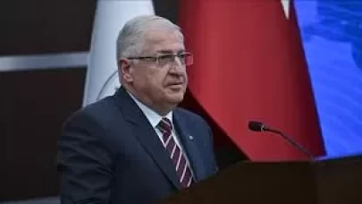 Milli Savunma Bakanı Güler, Ukrayna Savunma Bakanı Umerov ile görüştü