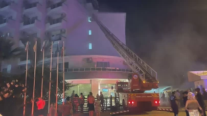 Alanya'da otel yangını! Tahliye çalışmaları sürüyor