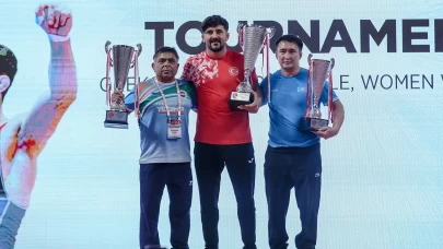 Kocaeli’de güreş şöleni