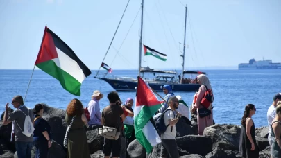 Gazze için yola çıktılar!  Greta Thunberg, gözyaşlarını tutamadı