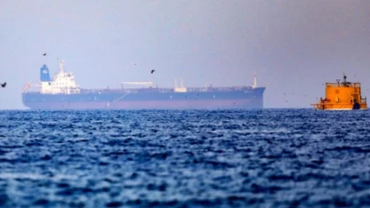 BAE: Umman Körfezi'nde iki petrol tankeri çarpıştı