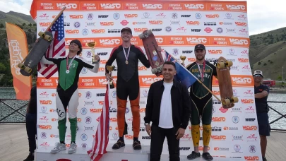 Erzincan’da Dünya Kaykay İniş Şampiyonası tamamlandı