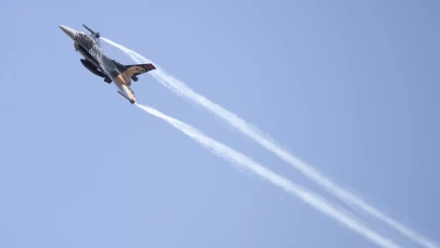 SOLOTÜRK Adapazarı'nda prova uçuşu yaptı