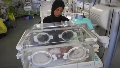 İsrail ablukası altındaki Gazze'de iki bebek daha açlıktan hayatını kaybetti
