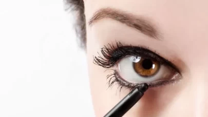 Gözleri olduğundan küçük gösteren makyaj hataları