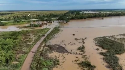 Şiddetli yağışlardan binlerce kişi etkilendi