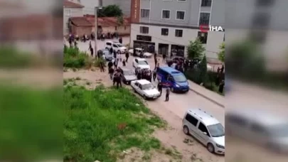 Bursa'da 4 kişinin yaralandığı yol vermeme kavgasında 1 kişi tutuklandı