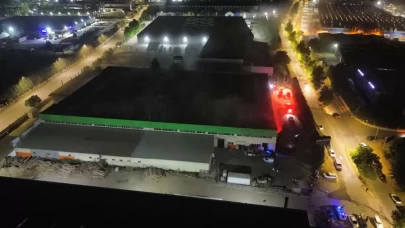 Düzce'de mobilya fabrikasında yangın!