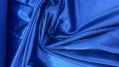 Metalik kumaşlar geri döndü