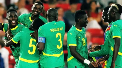 Senegal'den tarihi galibiyet