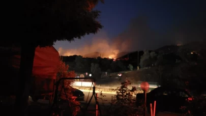 Aydın'daki yangını söndürme çalışmalarına gece görüşlü helikopterler havadan destek veriyor