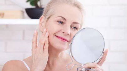 Yaşlanmayı geciktiren doğal bakım önerileri