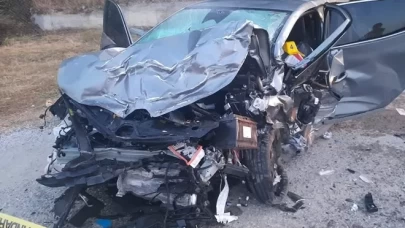 İzmir'de katliam gibi kaza: 5 kişi hayatını kaybetti