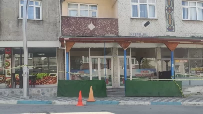 Kavgayı ayırmaya gitti canından oldu