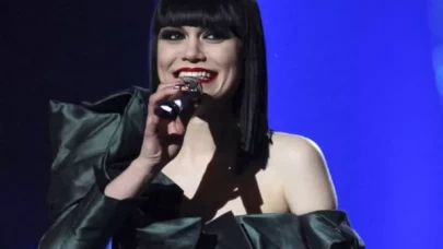 Dünyaca ünlü şarkıcı meme kanseri teşhisiyle sarsıldı