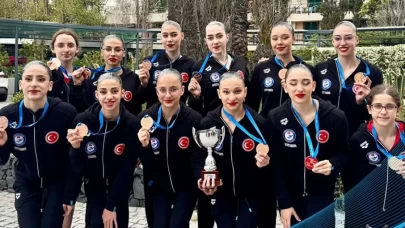 Milli yüzücülerden Portekiz’de tarihi başarı