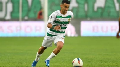 Bursaspor, Yiğitali Bayrak ile yollarını ayırdı