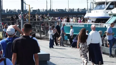 Eminönü'nde bayramın son gününde de yoğunluk devam etti