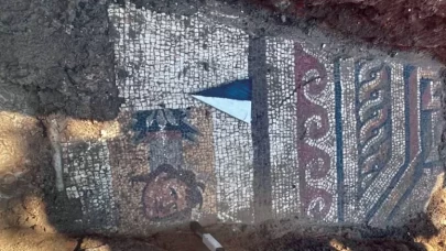 Altyapı çalışmasında 1500 yıllık mozaik bulundu