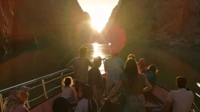 Kemaliye'de sıcaklıklar 34 dereceyi buldu