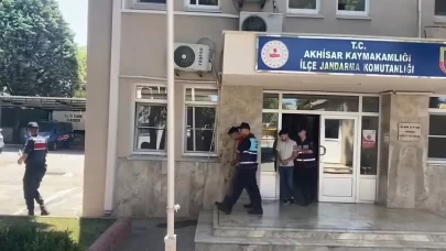 Hırsızlık şüphelileri jandarmadan kaçamadı
