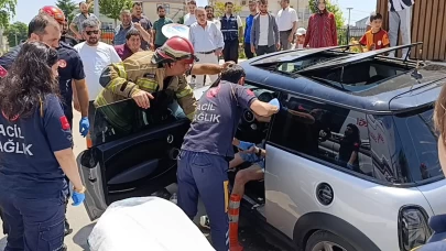 Direksiyon başında nöbet geçirdi bariyerlere çarparak durabildi