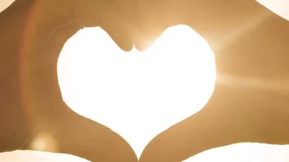 Aşkı dolu dolu yaşayan burçlar