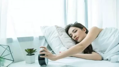 Verimli bir gün geçirmek için uyanınca yapılması gereken 7 şey