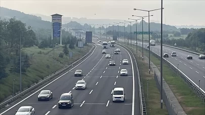 Bayram tatili bitti: Yollarda trafik devam ediyor!