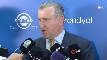 Bakan Bak: “Türk voleybolu olimpiyat madalyasına yürüyor”