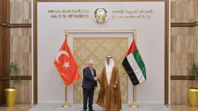 Bakan Güler, BAE Savunma İşlerinden Sorumlu Devlet Bakanı Al Mazrouei ile görüştü