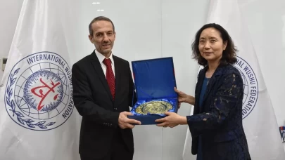 Wushu Federasyonu Başkanı Akyüz, Çinli mevkidaşı ile buluştu