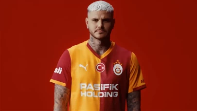 Galatasaray, beş yıldızlı yeni sezon formalarını tanıttı