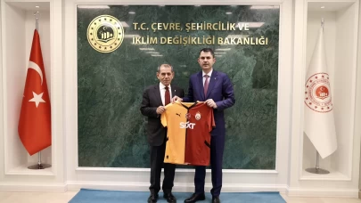 Bakan Kurum, Galatasaray Başkanı Özbek’i kabul etti