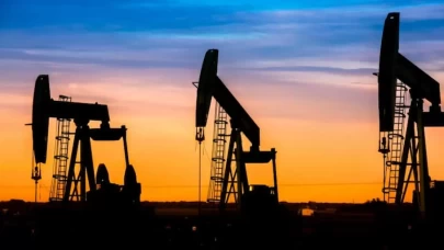 Brent petrolün varili 67,23 dolardan işlem görüyor