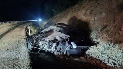 Konya'da yolcu otobüsüyle otomobil çarpıştı!