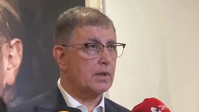 İzmir'de grevin 6'ncı gününde Konak'ta çöpler birikti