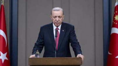Erdoğan’dan NATO zirvesi öncesi net mesaj: “Engeller amasız fakatsız kalkmalı, barış için durmayacağız!”