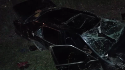 Şarampole devrilen Mercedes kağıt gibi ezildi