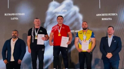 Ünal Türker'den Avrupa Bilek Güreşi Şampiyonası'nda iki altın madalya
