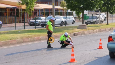 Karşıdan karşıya geçerken araba çarptı: Hayatını kaybetti