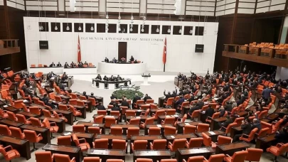 Meclis tatile girmiyor! İşte gündeme gelecek konular