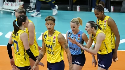 Fenerbahçe'de 7 voleybolcuyla yollar ayrıldı