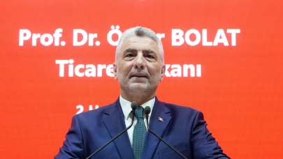 Ticaret Bakanı Ömer Bolat, OECD zirvesi için Paris yolcusu