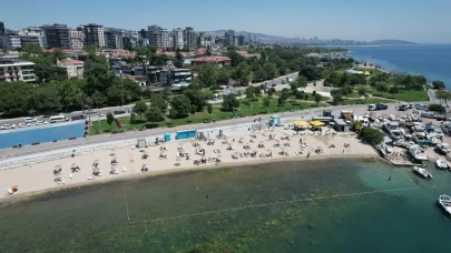 Vatandaşlar Caddebostan sahile akın ettiler