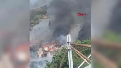 Ankara'da ağaçlık alanda çıkan yangın gecekondulara sıçradı