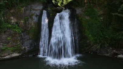 Trabzon'daki Canikdere Şelalesi turistlerin uğrak yeri oldu