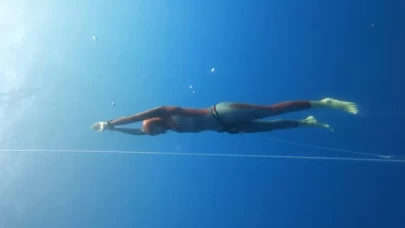 Birgül Erken, serbest dalışta Türkiye rekoru kırdı