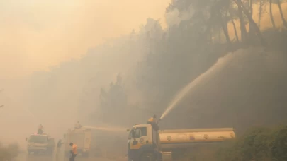 Suriye'de orman yangını! İtfaiyeciler alevlerin arasında kaldı